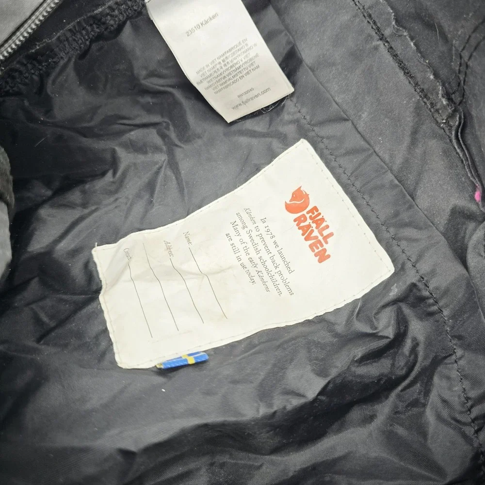 Fjällräven has wear